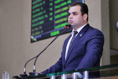 Contas de energia e água durante a pandemia poderão ser parceladas em até 12 vezes