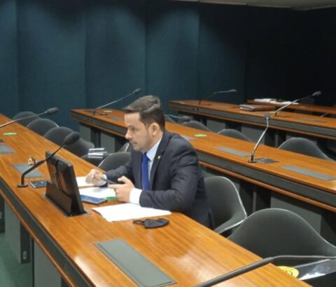 PL sugere multa para agressor de violência contra mulher