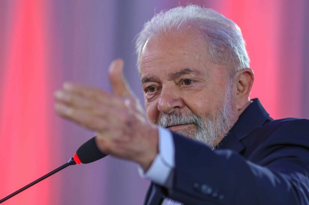 Justiça do DF arquiva caso do triplex do Guarujá envolvendo o ex-presidente Lula